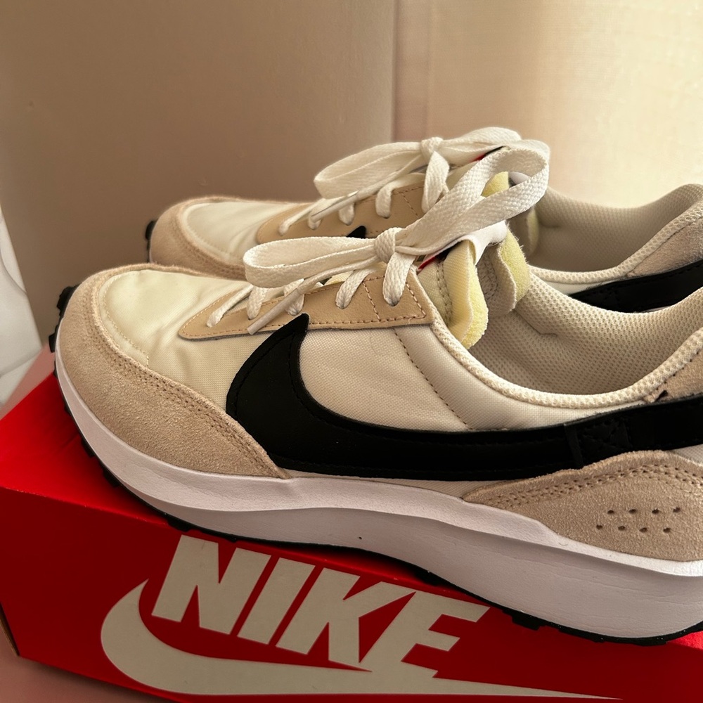 Nike Beige and Black Running Shoes